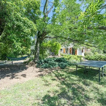 Spacious With Private Pool And Park, Cleaning Included Σπίτι διακοπών *