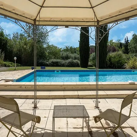 Spacious With Private Pool And Park, Cleaning Included Feriehus *
